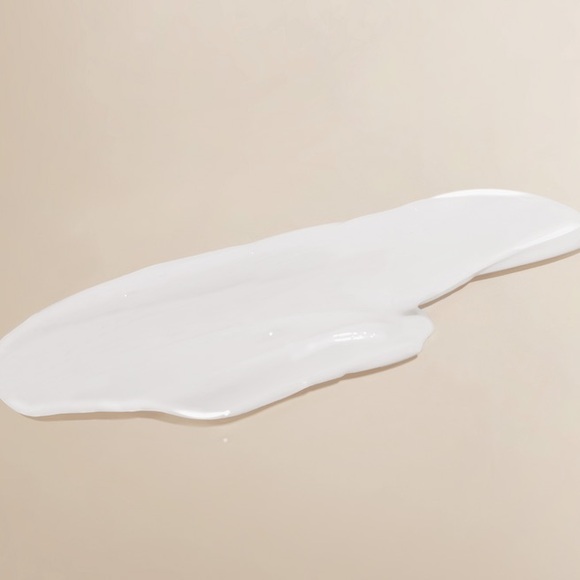 De la heart lift and tone body cream new / sealed - Picture 2 of 3